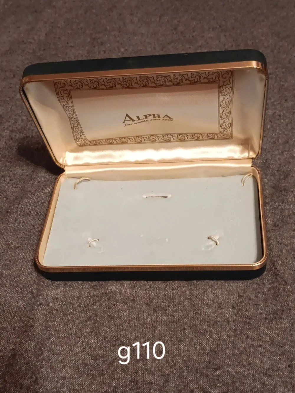 N/A vintage alpha
